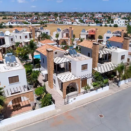 Alexandra By Ezoria Βίλα *