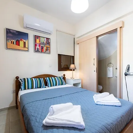 Alexandra By Ezoria *