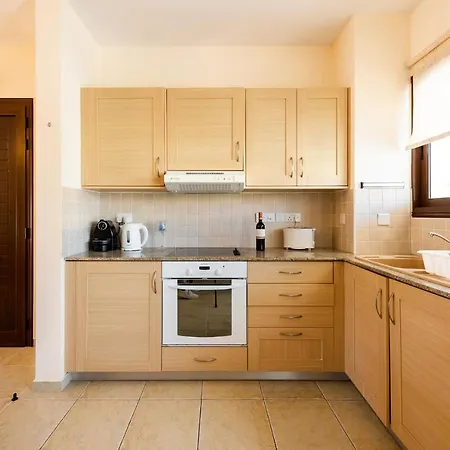 Alexandra By Ezoria *