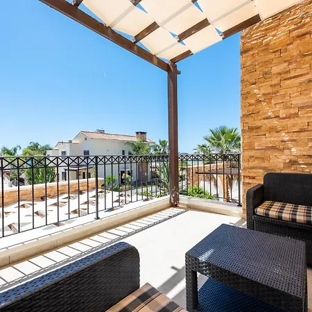 Βίλα Alexandra By Ezoria Αγία Νάπα