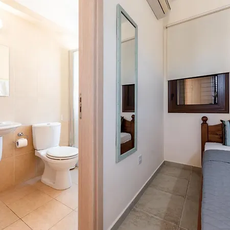 Alexandra By Ezoria * Ajía Nápa