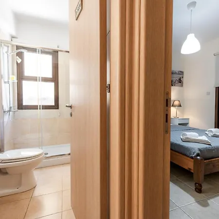 Villa Alexandra By Ezoria *