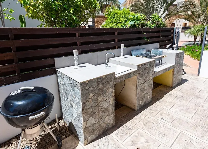 Alexandra By Ezoria Willa Ajia Napa