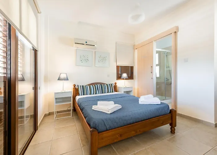 Alexandra By Ezoria * Ayia Napa