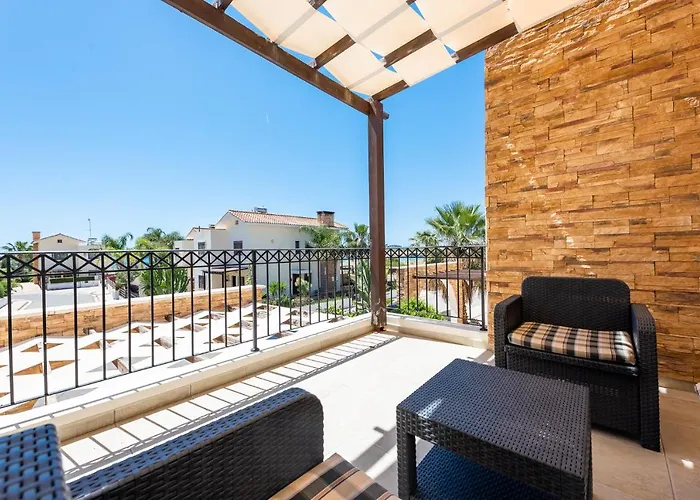 Villa Alexandra By Ezoria Ayia Napa