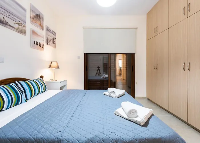 Alexandra By Ezoria Villa *